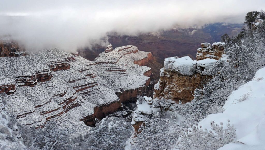 Winter Hiking in the Grand Canyon 1 winter hiking in the grand canyon featured