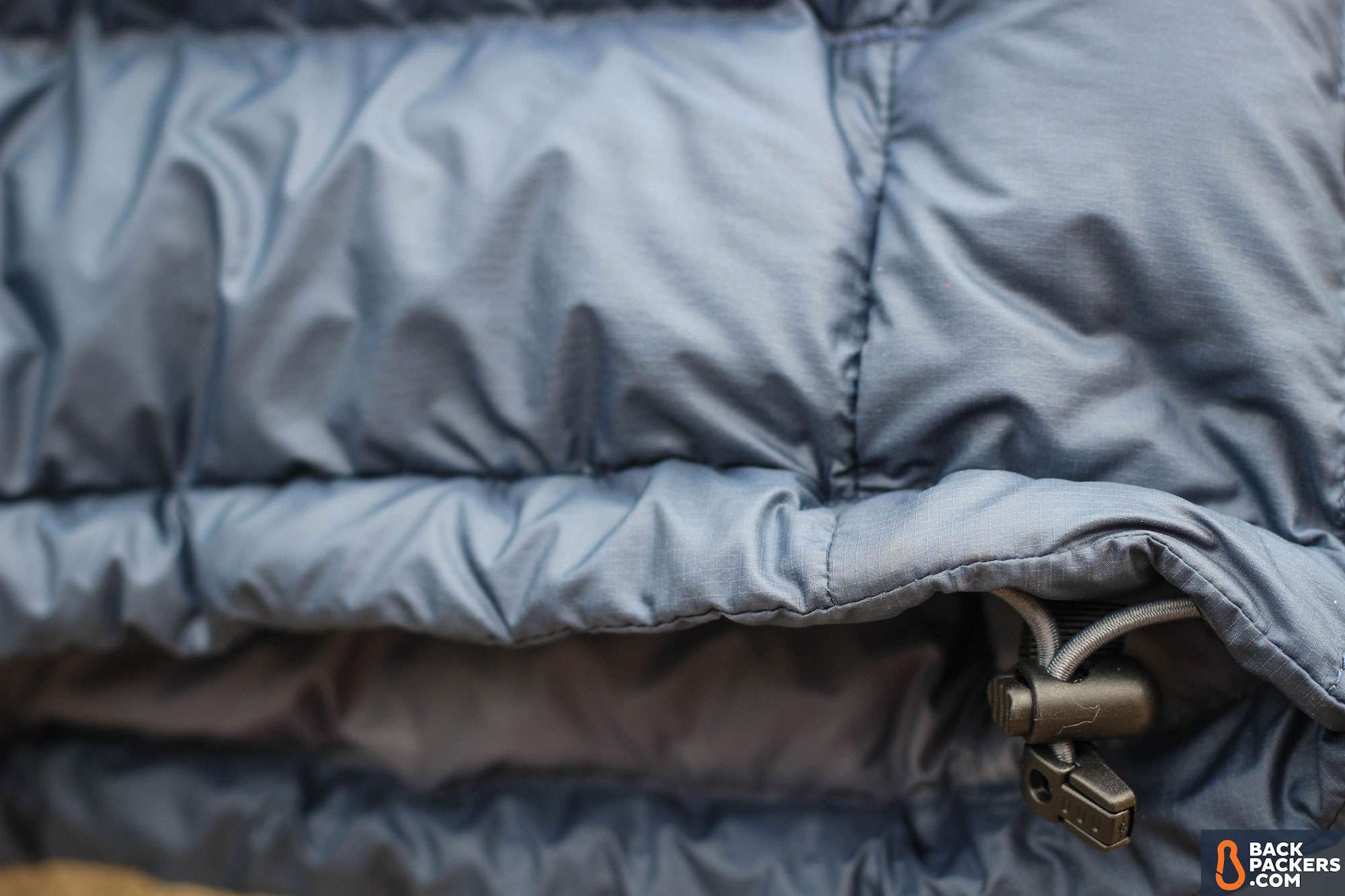 The waist has two toggles for adjustability.