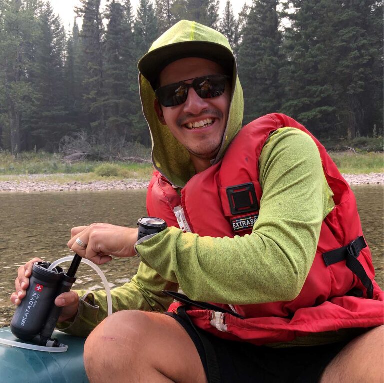 Katadyn-Hiker-Pro-review-pump-on-river-featured