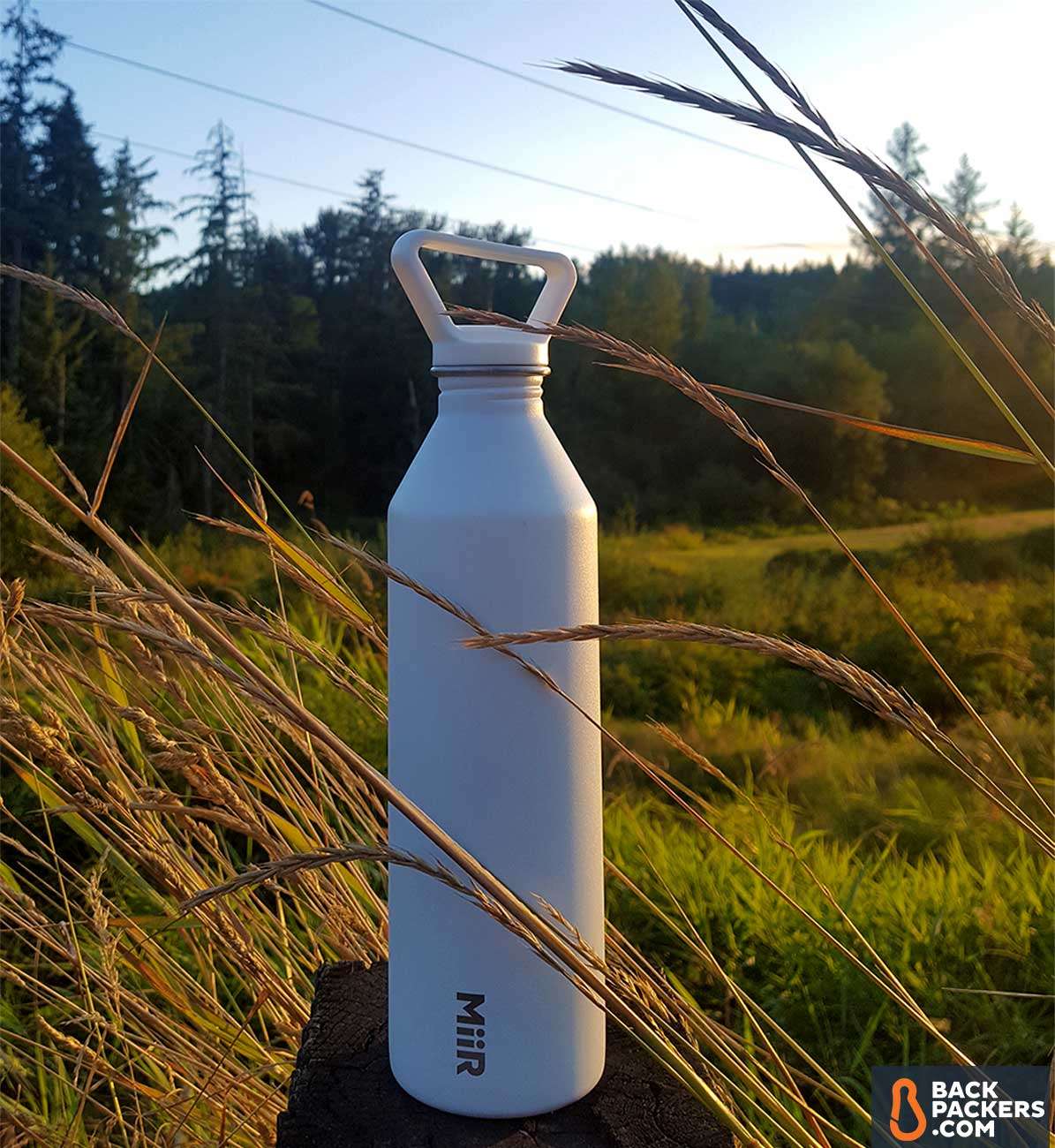 MiiR-27oz-Bottle-in-grass