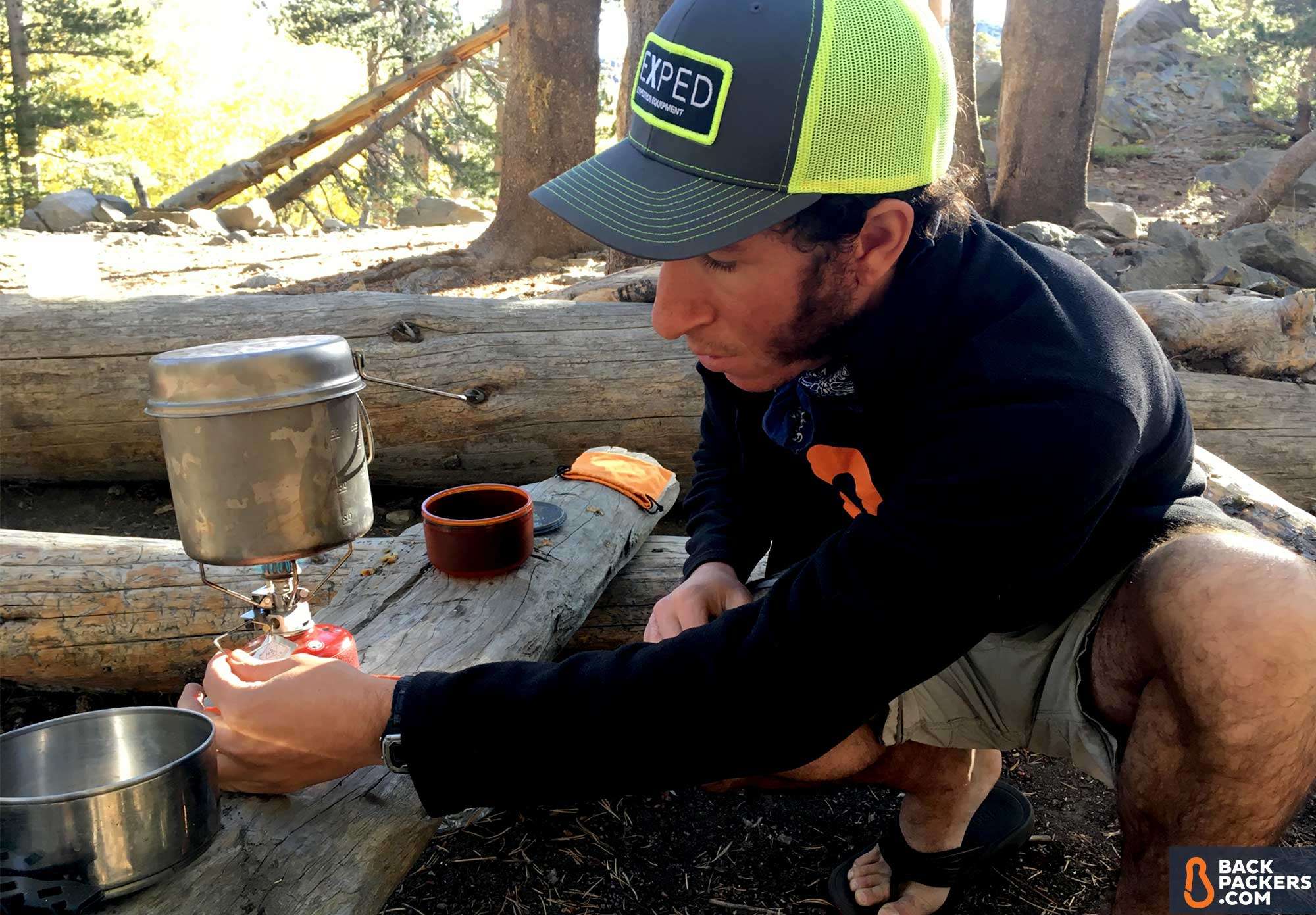 snow-peak-gigapower-review-adjusting-the-stove