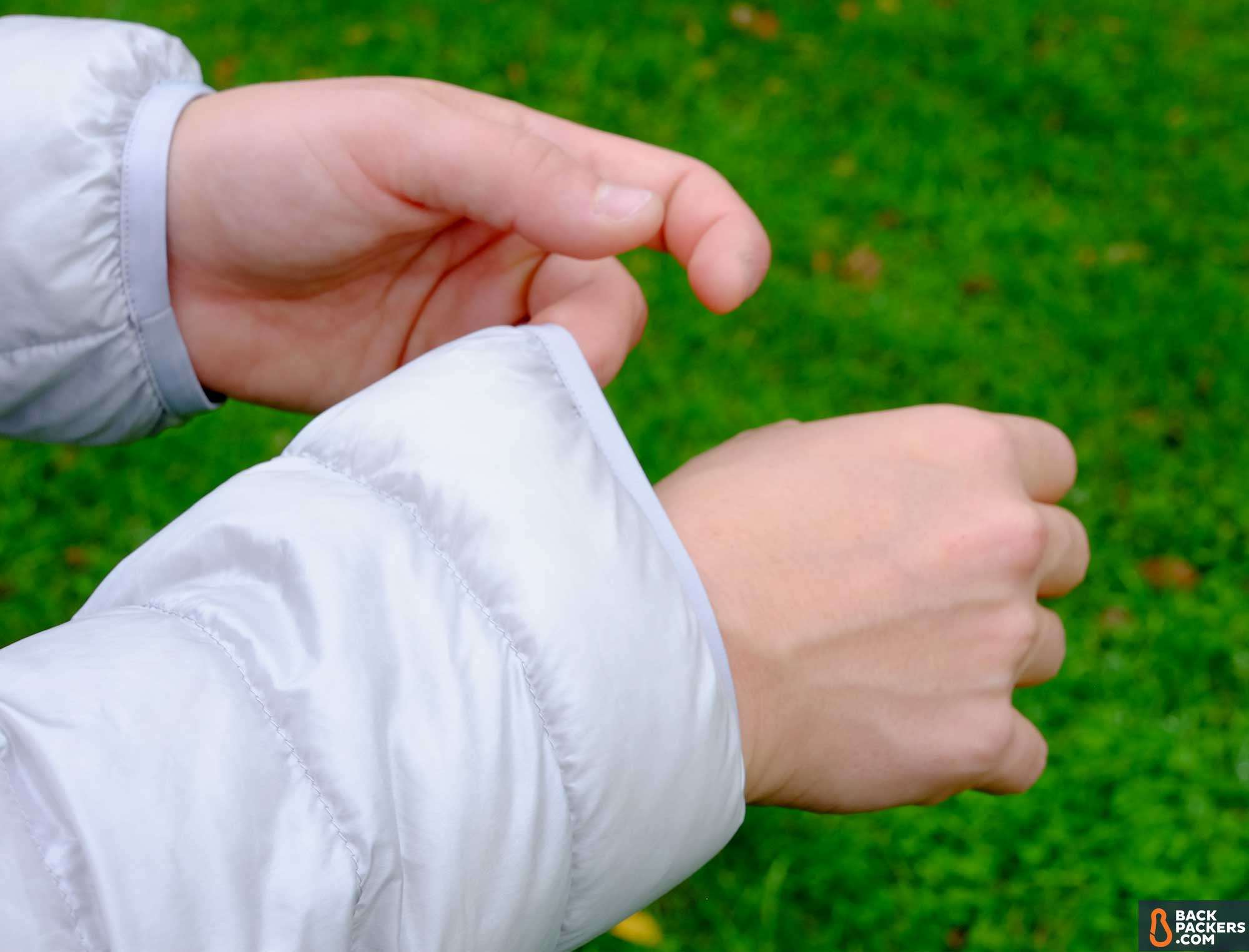 Uniqlo-Ultra-Light-Down-Parka-review-elastic-cuff-sleeves
