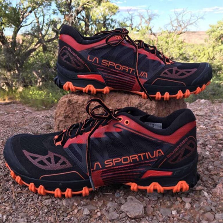La-Sportiva-Bushido-review-product-shot-both-shoes-featured