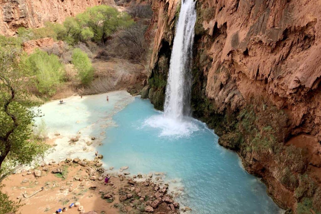 Havasupai Falls Hike in Arizona Havasu-Falls-Featured