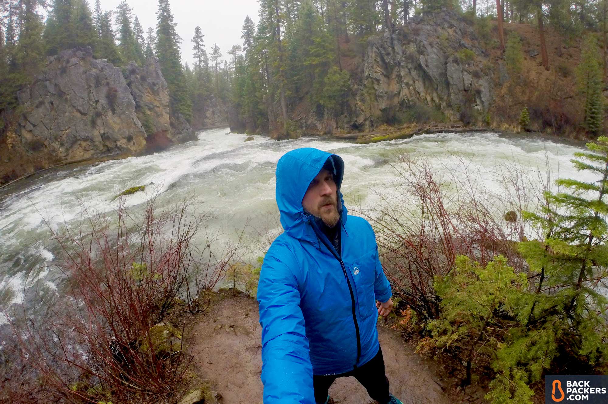 Patagonia-Micro-Puff-Hoody-review-under-zpacks-vertice
