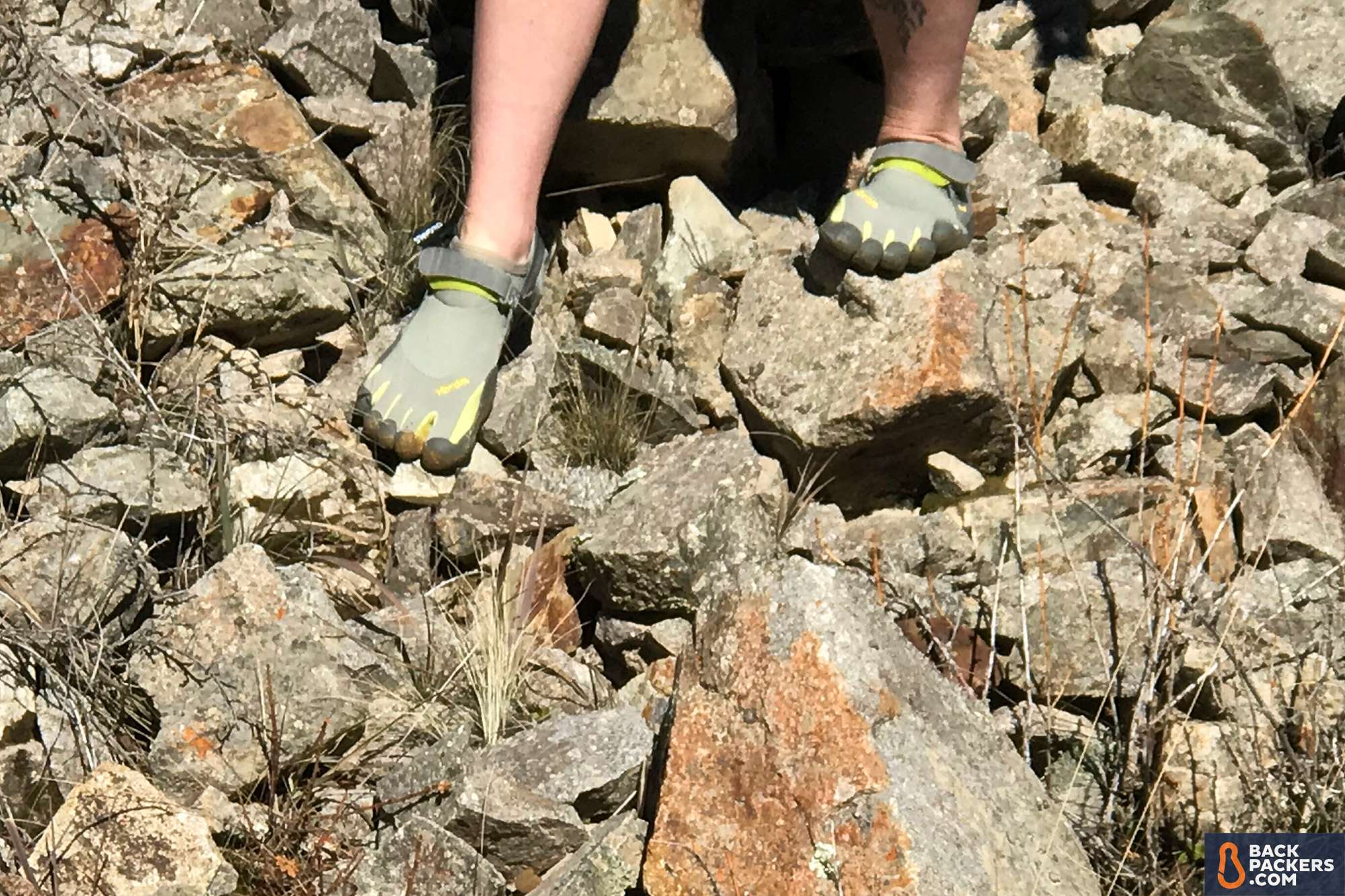 Vibram-KSO-Five-Fingers-Review-on-rocks-2