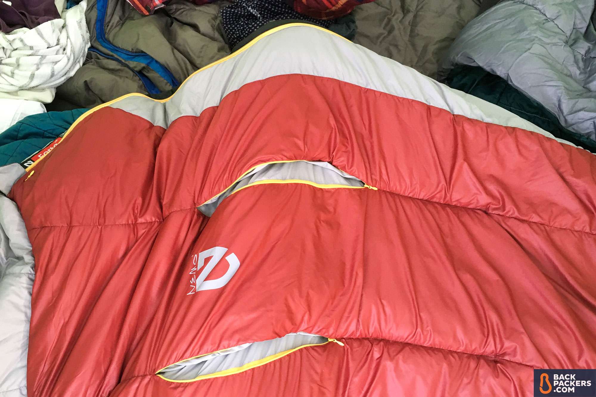 NEMO-Forte-review-camping-knees-moving