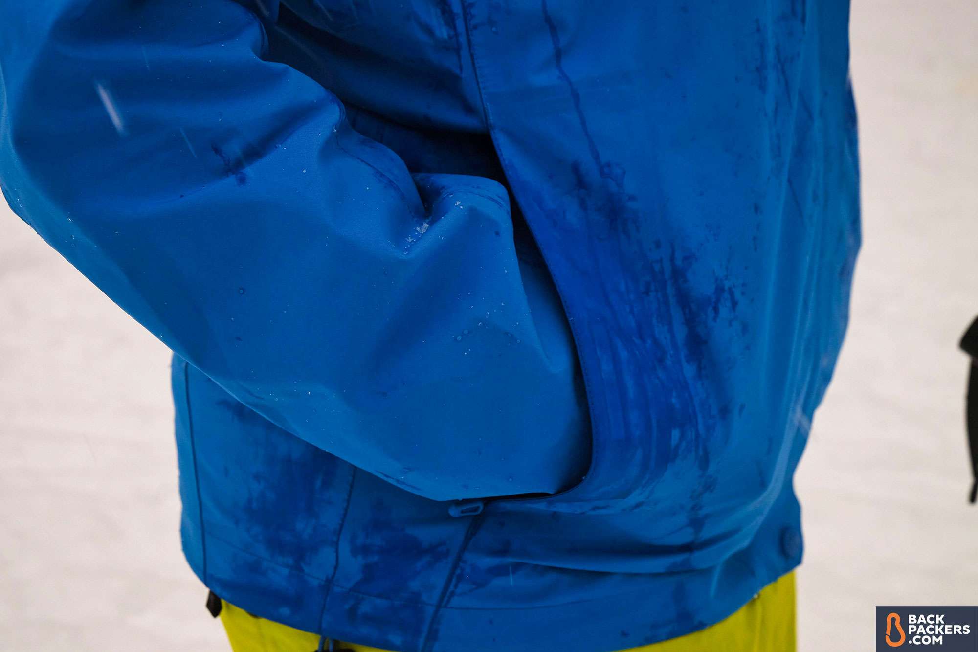 Marmot-Minimalist-review-hand-pockets