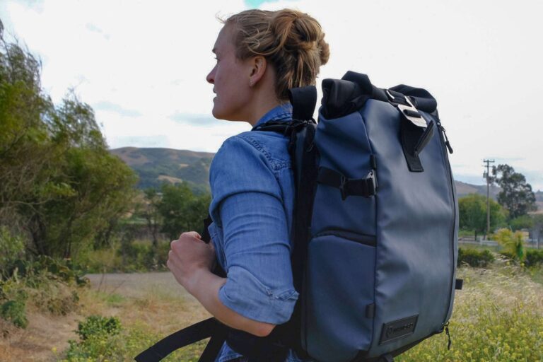 WANDRD-PRVKE-21-review-hiking-in-field-2