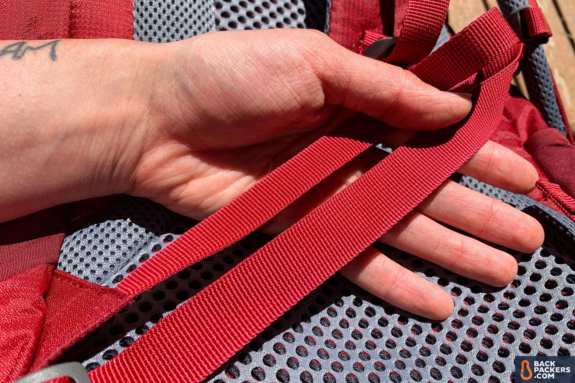 Deuter-Speed-Lite-20-review-thin-minimal-straps