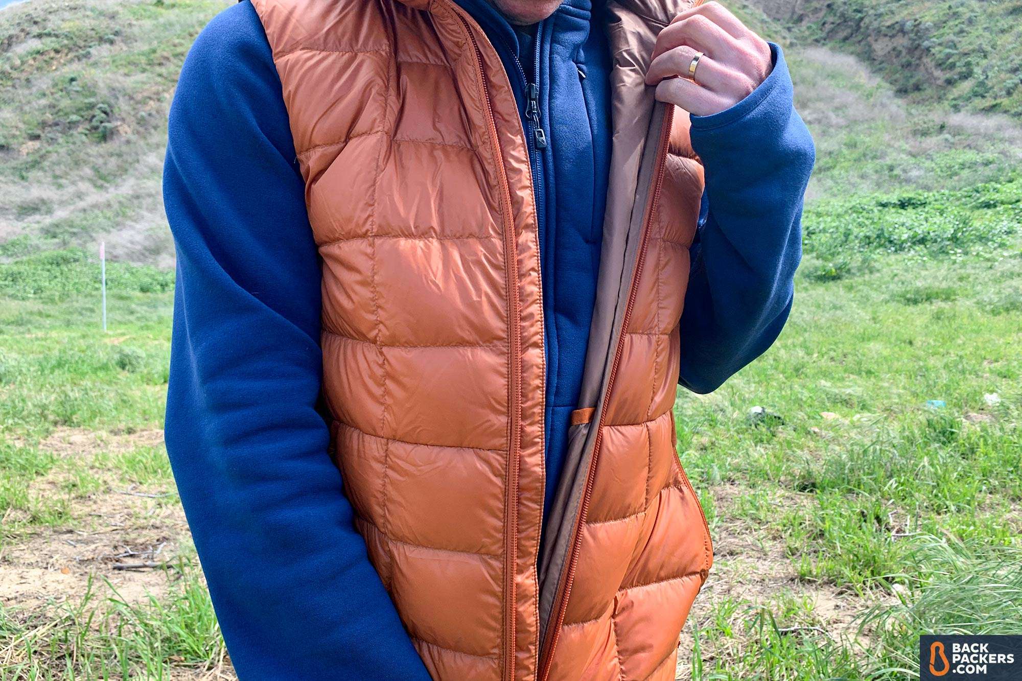 REI-650-Down-Vest-2-full-zipper