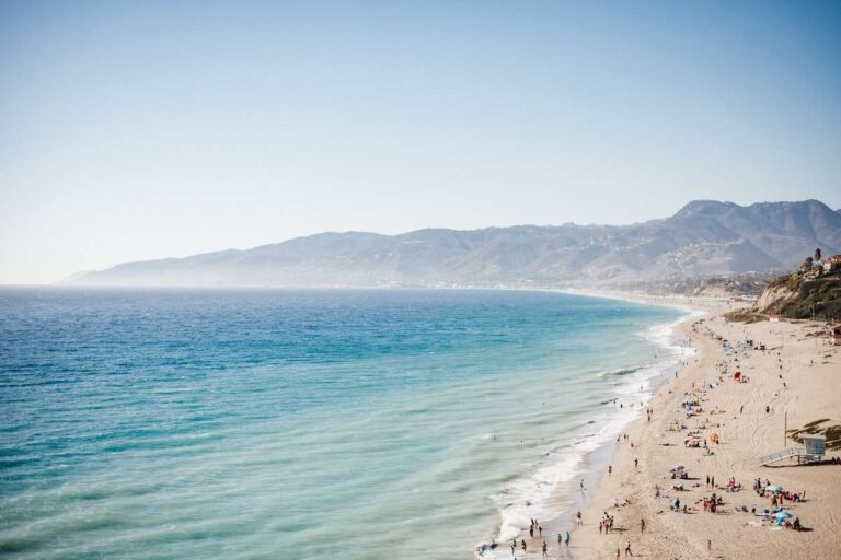 summer beach packing list featured jenna-day-nuV_t4aMu58-unsplash
