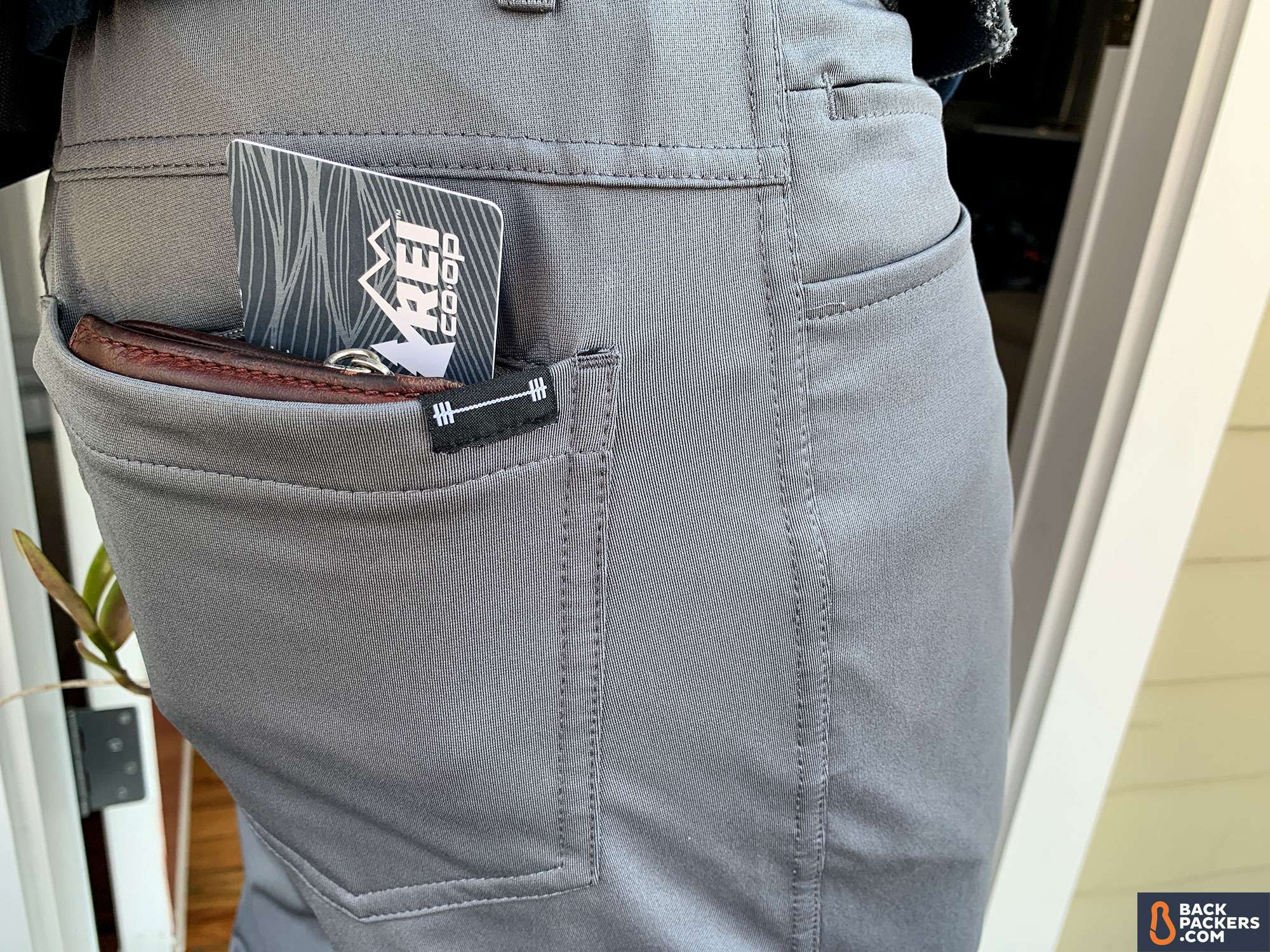 Barbell-Apparel-Anything-Pant-hidden-pocket