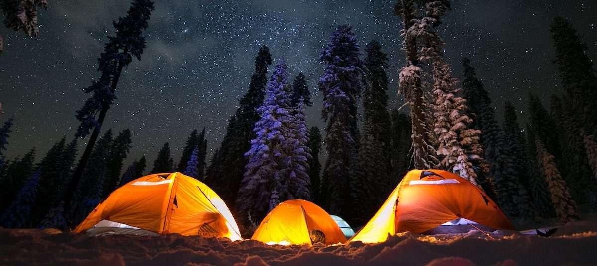 backpackers holiday gift guide cameron-vaughan-0AV7XLABuZk-unsplash