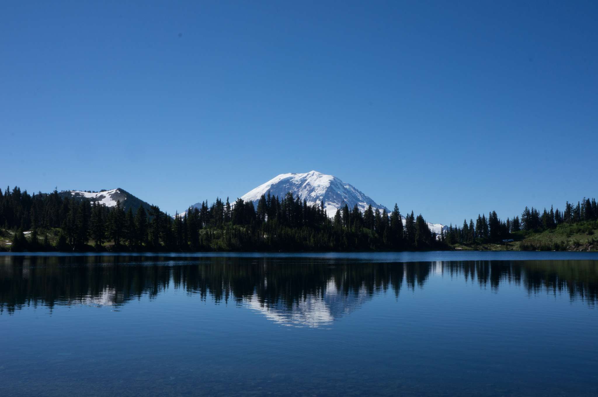 epic winter hikes hike summit lake mount rainier
