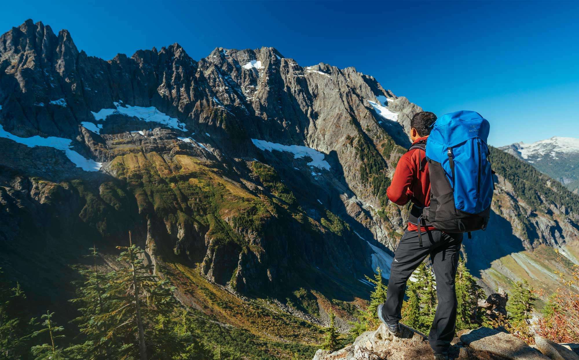 How to Plan and Prepare for a Hike in High Winds 3 best backpacking backpacks Arc'teryx-Bora-AR-50-Backpack-review-epic-shot-1