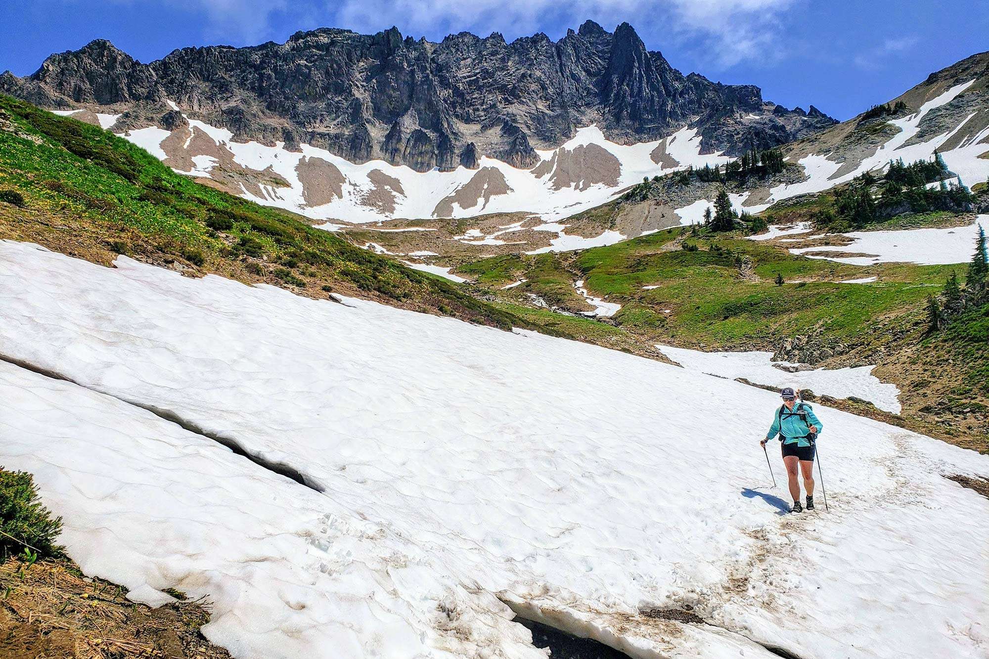 The Essential Guide to Cold Weather Gear for Backpacking 1 cold weather backpacking gear hiking-goat-rock-wilderness-3