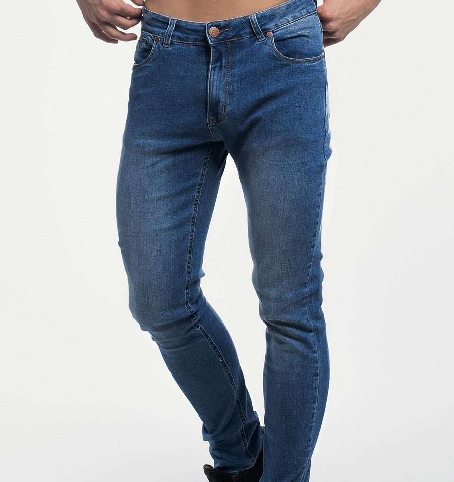 The Ultimate Holiday Gifts Guide for Outdoor Enthusiasts 35 holiday gift guide 2020 barbell apparel athletic jeans
