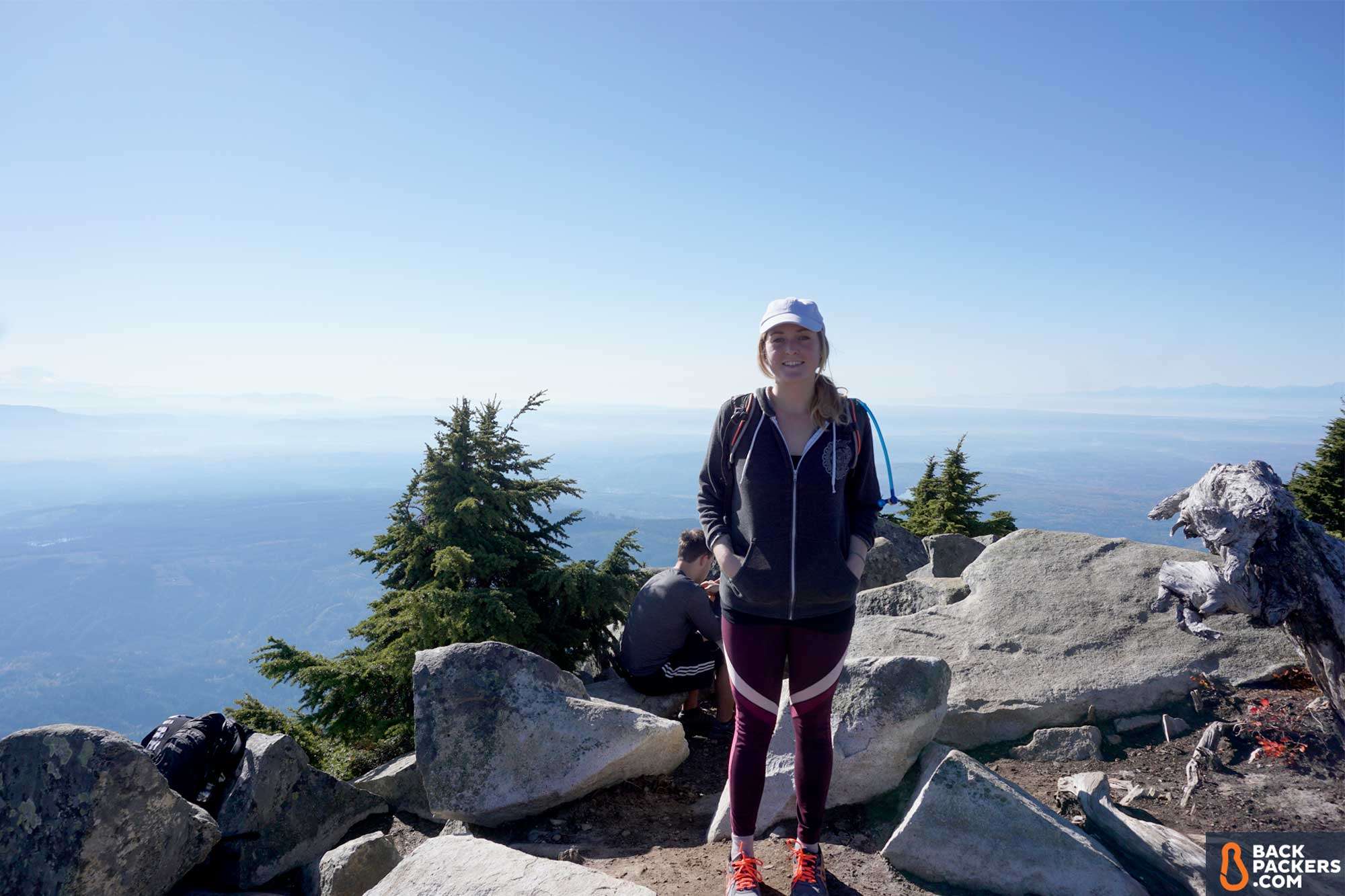 Asics-Gel-Venture-6-review-on-a-hike