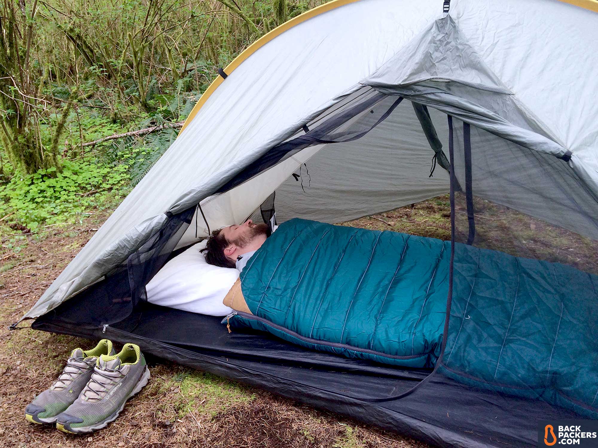 Kelty Callisto 30 Sleeping Bag Review 10 Kelty-Callisto-30-review-in-tent-2
