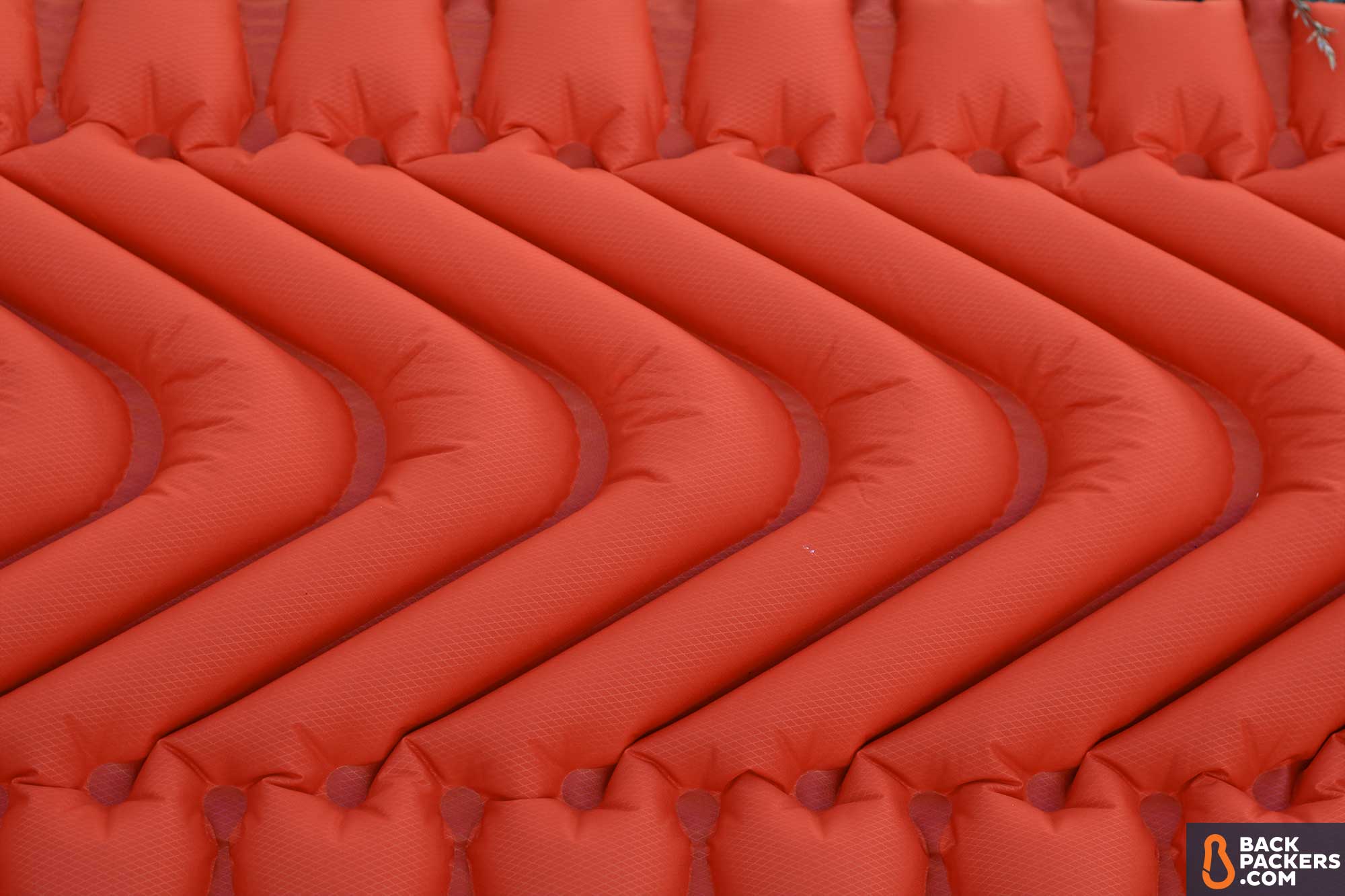The Best Sleeping Pads for Backpacking 9 best sleeping pads for backpacking Klymit-Insulated-Static-V-review-baffles-2