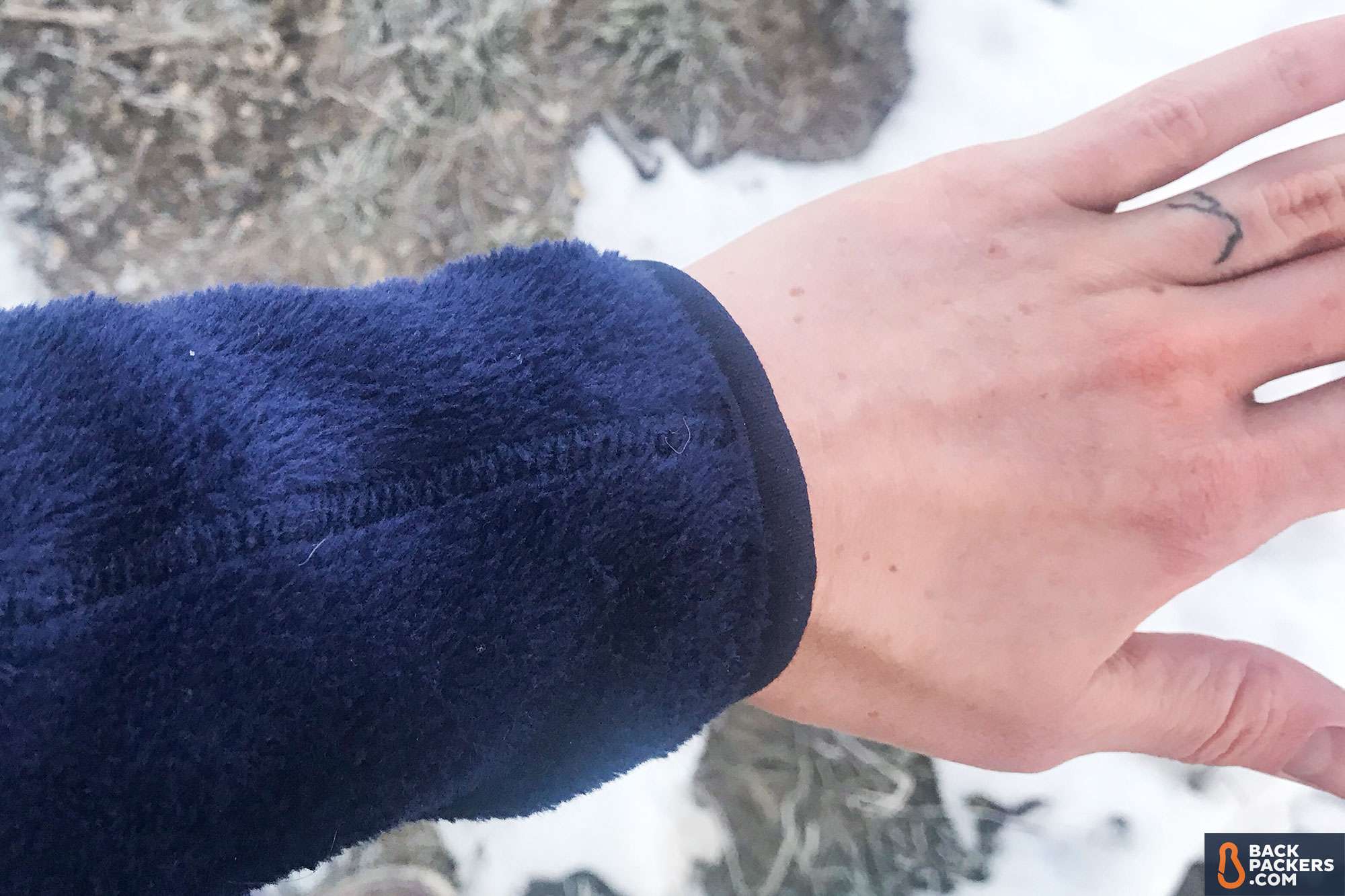 Patagonia R2 Review: High-Performance Fleece for Hikers 4 Patagonia-R2-review-fleece-sleeves