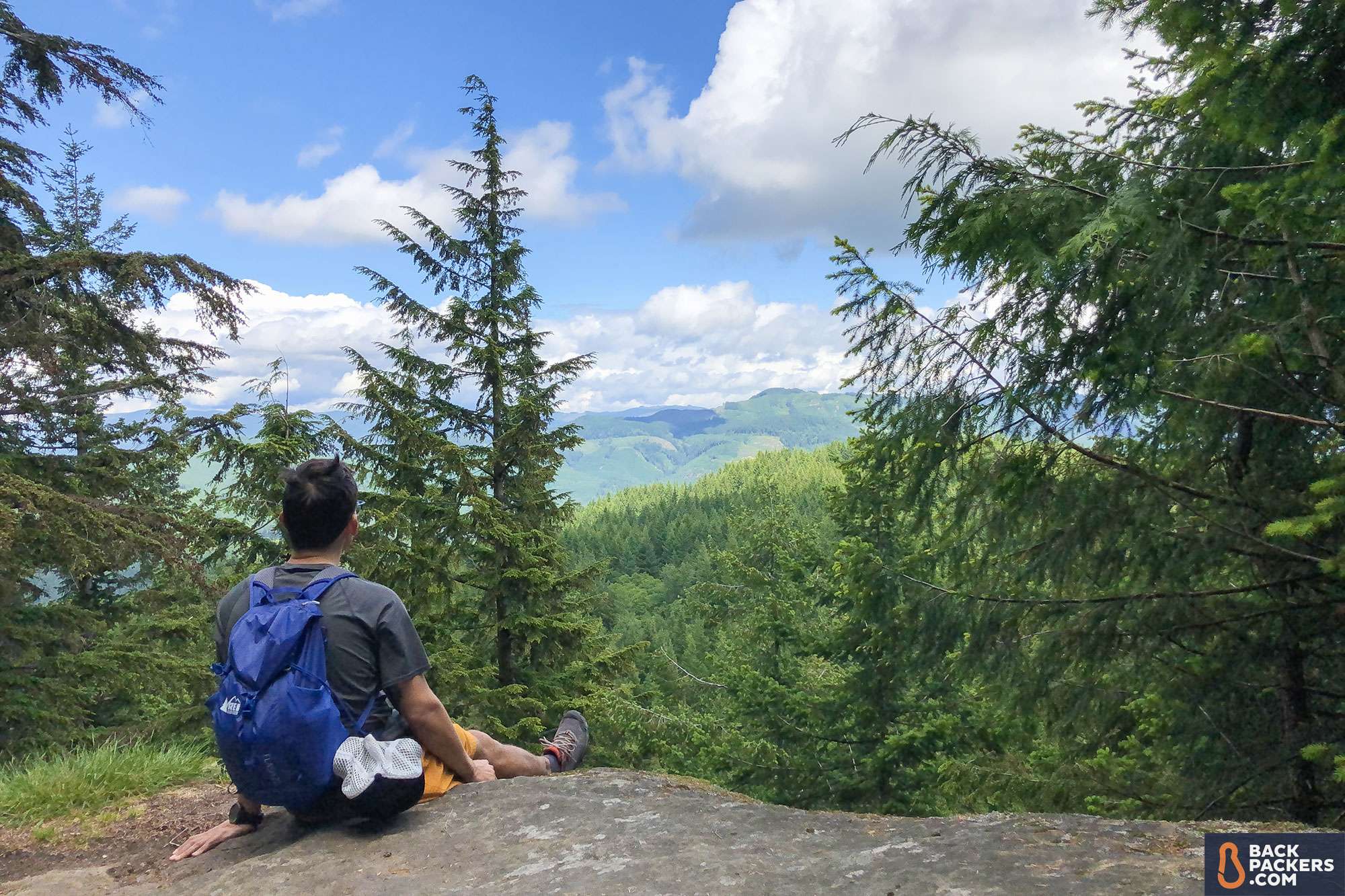 REI Flash 22 Backpack Review 11 REI-Flash-22-review-resting-with-view