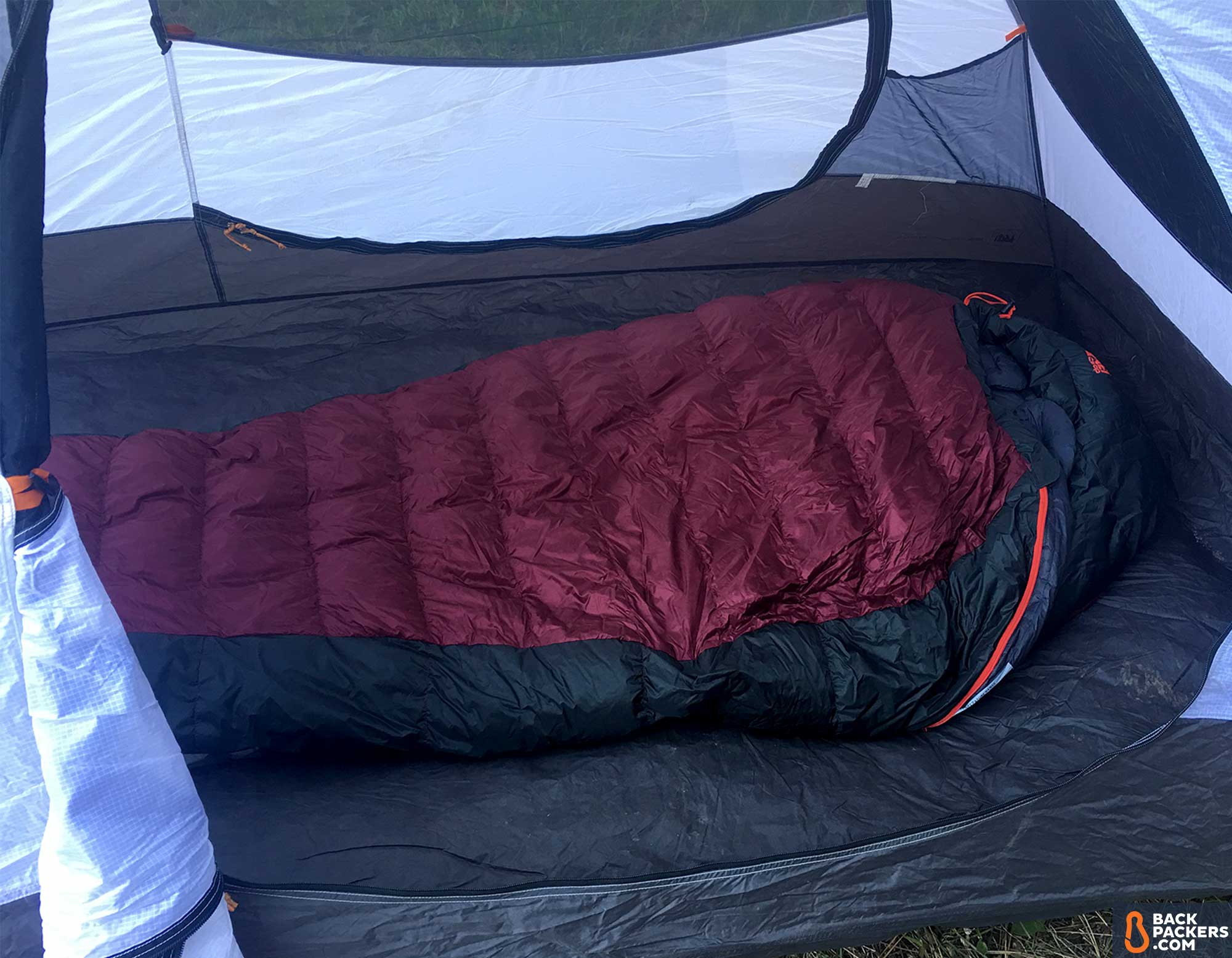 REI Igneo 17 Sleeping Bag Review 4 REI-Igneo-17-review-in-tent