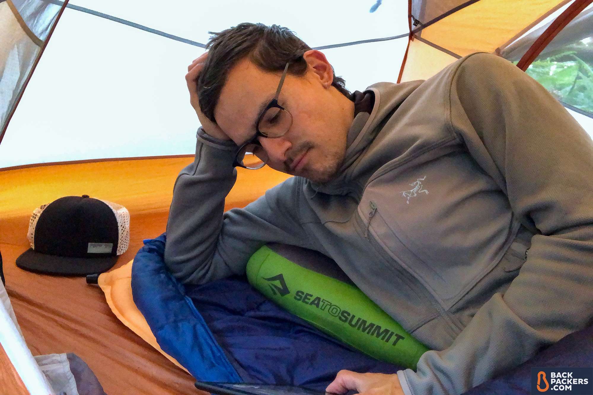Sea to Summit Aeros Pillow Review 4 Sea-to-Summit-Aeros-Pillow-Premium-review-back-pad
