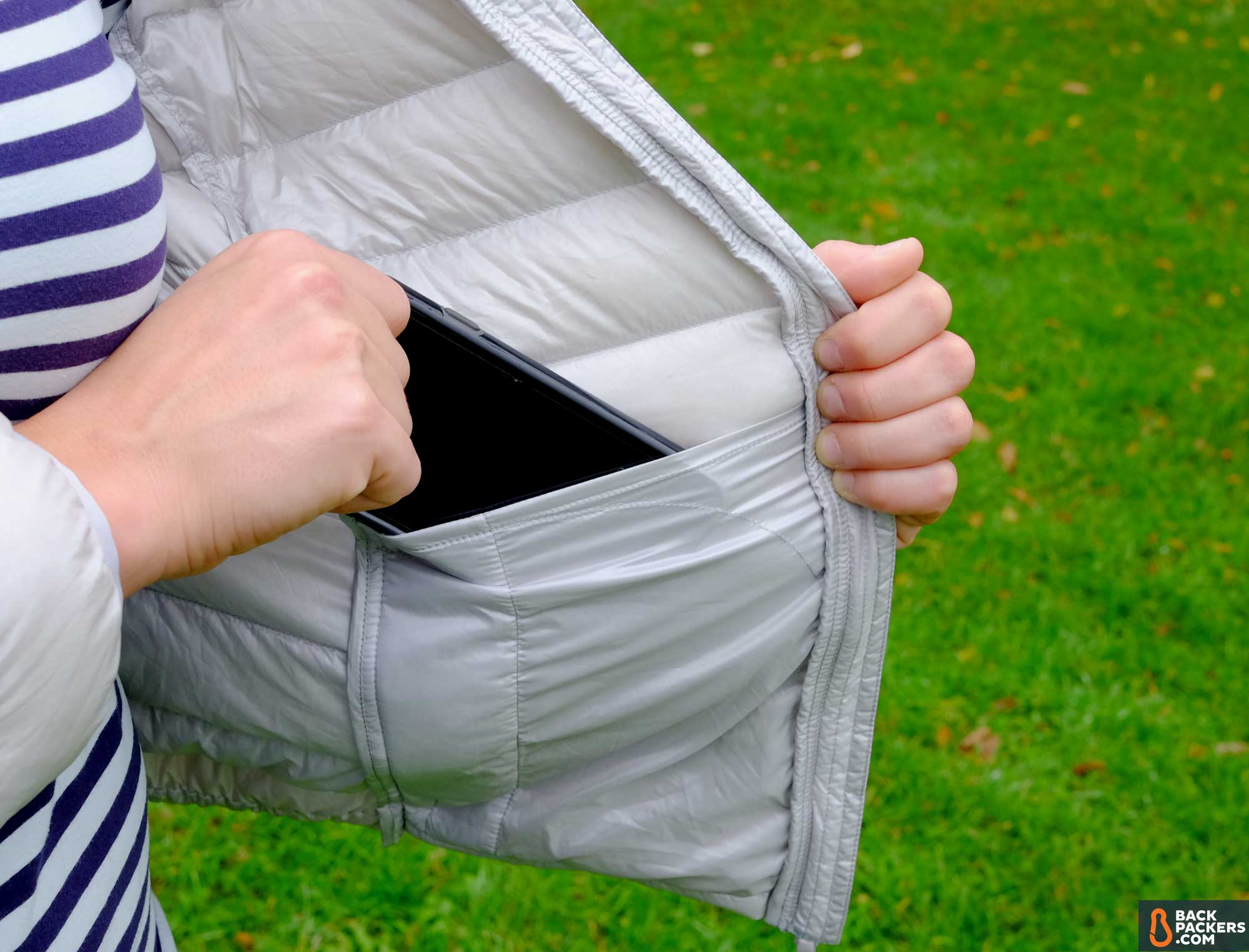 Uniqlo-Ultra-Light-Down-Parka-review-interior-pocket