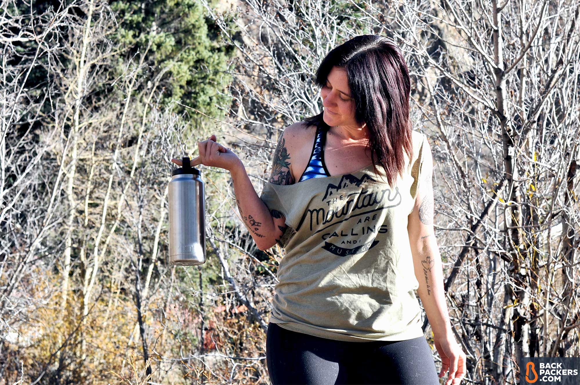 YETI Rambler 36 Review – Does It Really Keep Drinks Cold? 1 YETI-Rambler-36-oz-Bottle-review-holding-bottle