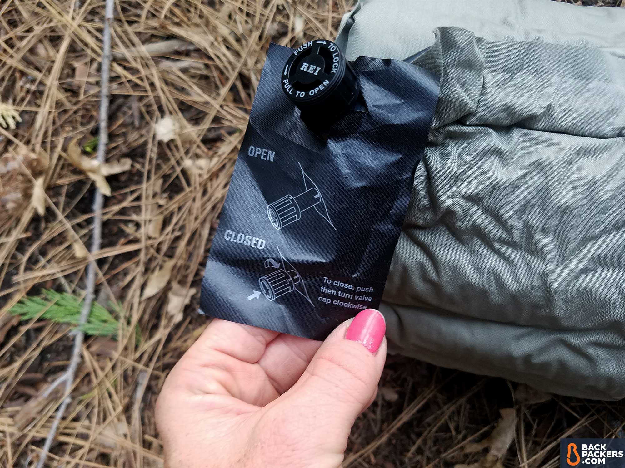 The Best Camping Mattresses 20 rei-camp-bed-3.5-review-twist-and-pull-valve-instructions