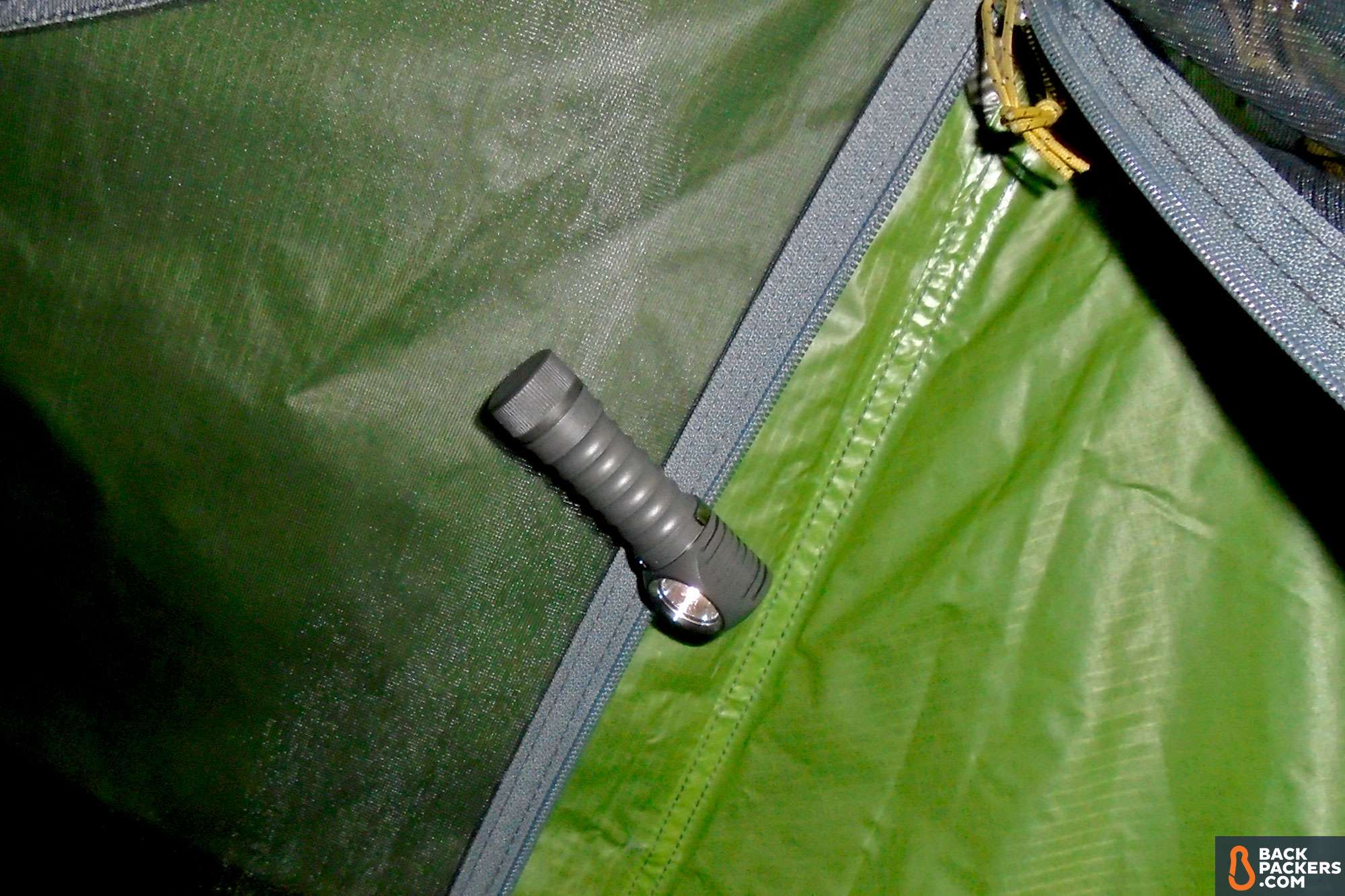 ZebraLight H52w AA Neutral White Headlamp Review 5 Zebralight-H52w-clip
