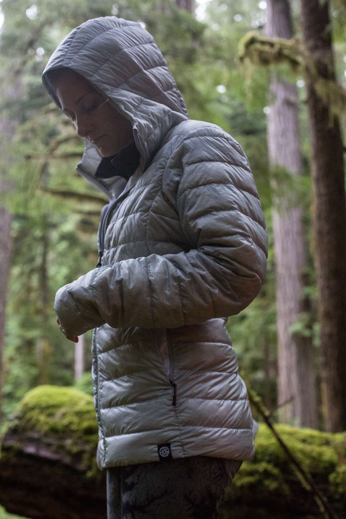REI Down Jacket 650 Review 7 rei-co-op-down-hoody-zipped-up